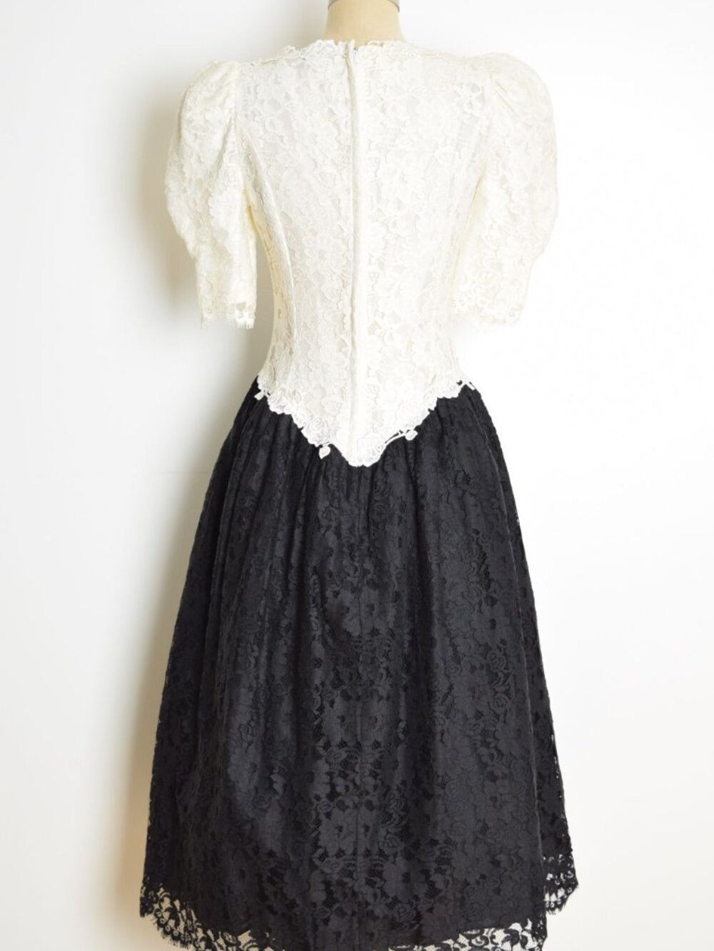 vintage 80s party prom dress cottagecore lace crochet Cachet tea length midi M - Picture 9 of 11